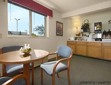 Super 8 By Wyndham I-39 Mendota