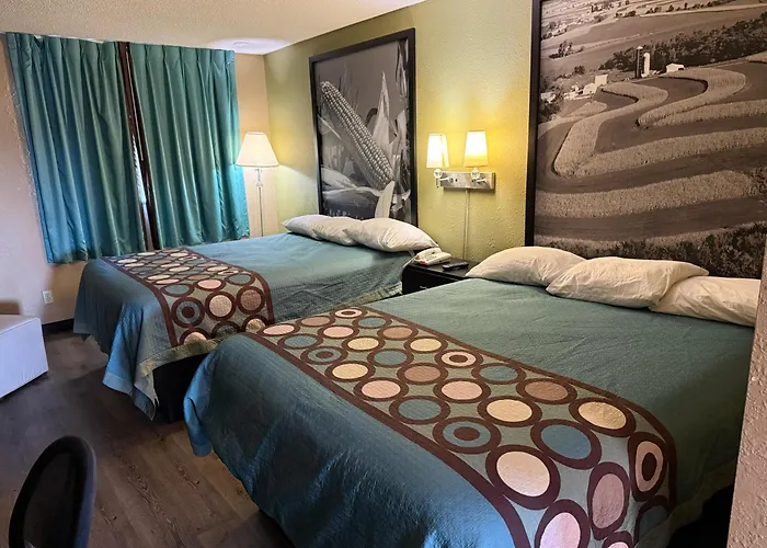 Super 8 By Wyndham I-39 Hotel