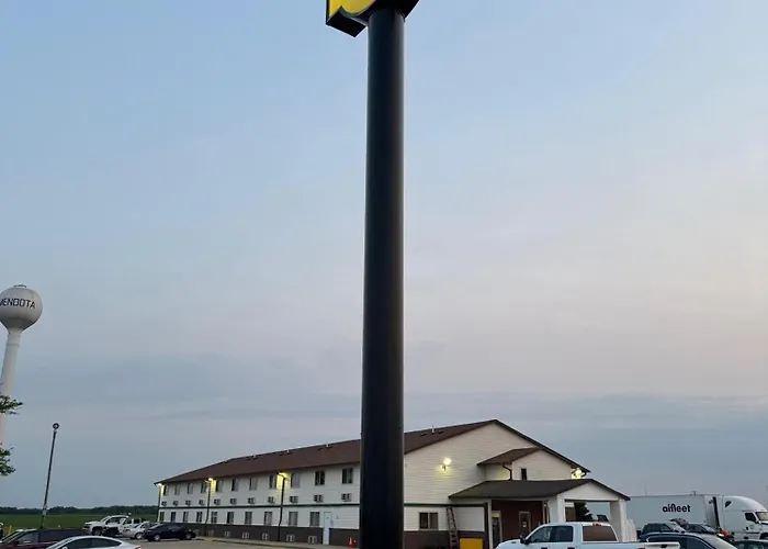 Super 8 By Wyndham I-39 Mendota