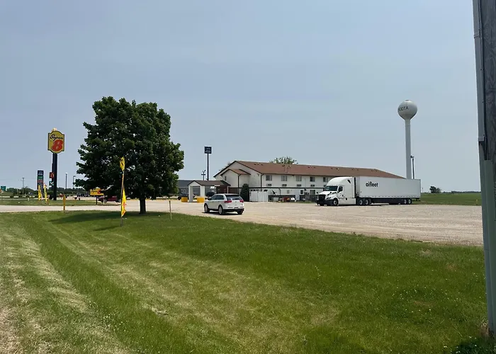 Hotel Super 8 By Wyndham I-39