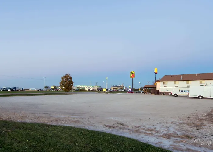 Super 8 By Wyndham I-39