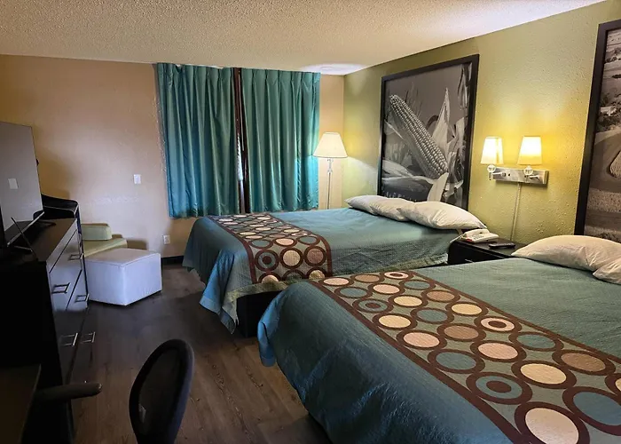 Super 8 By Wyndham I-39 Hotel
