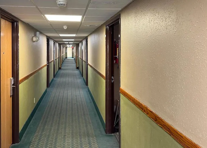 Hotel Super 8 By Wyndham I-39 Mendota