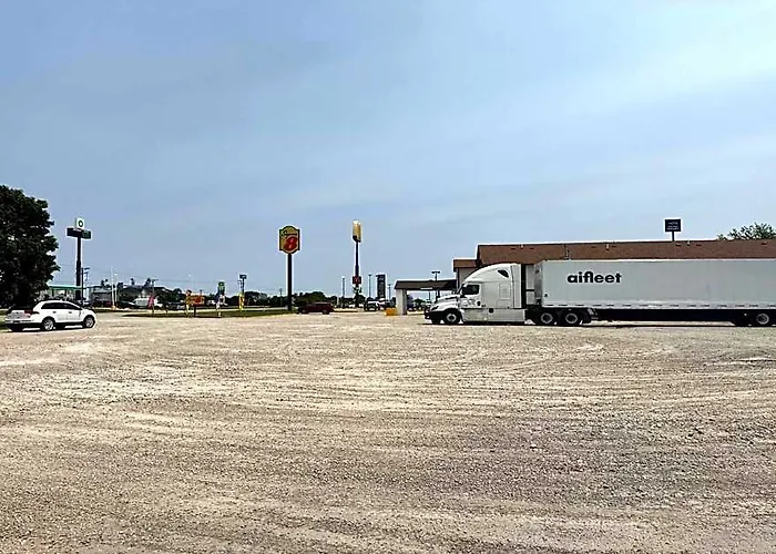Super 8 By Wyndham I-39 Mendota