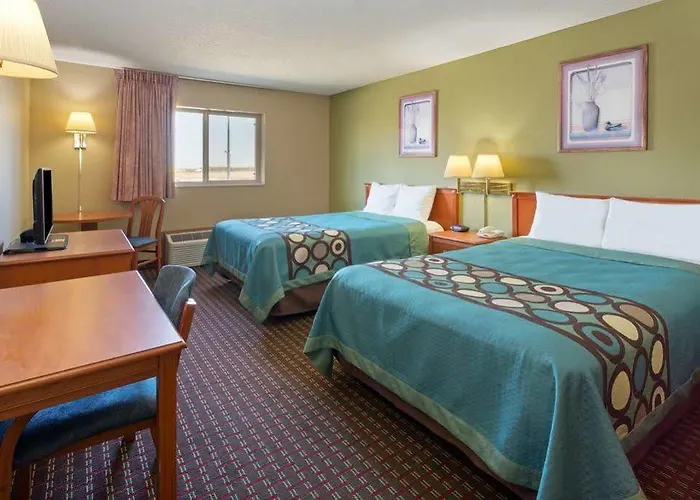 Hotel Super 8 By Wyndham I-39